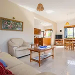 Eleni Coral Bay