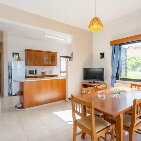 Villa Eleni Coral Bay